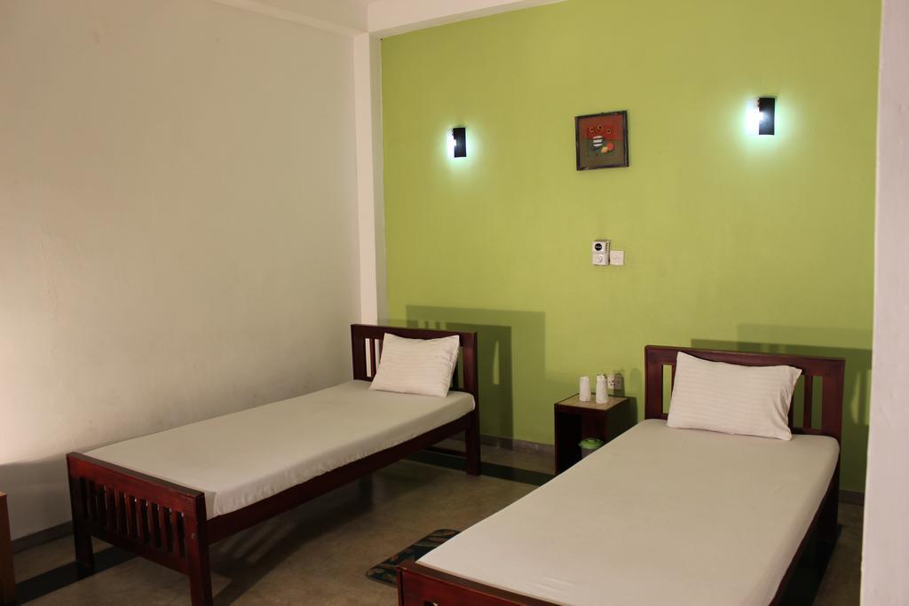 Sanras Hotel Галле Экстерьер фото